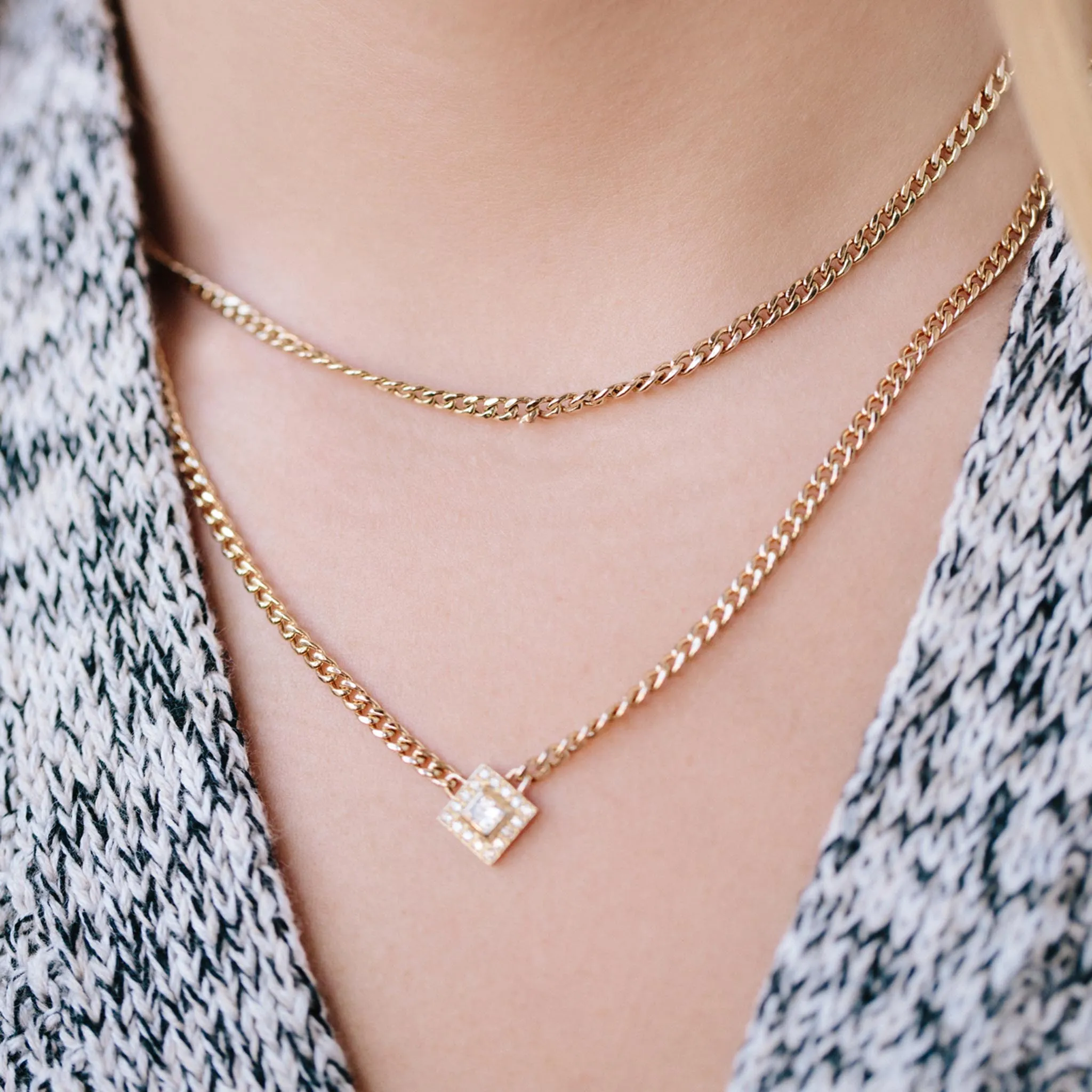 14k Gold Small Curb Chain Necklace