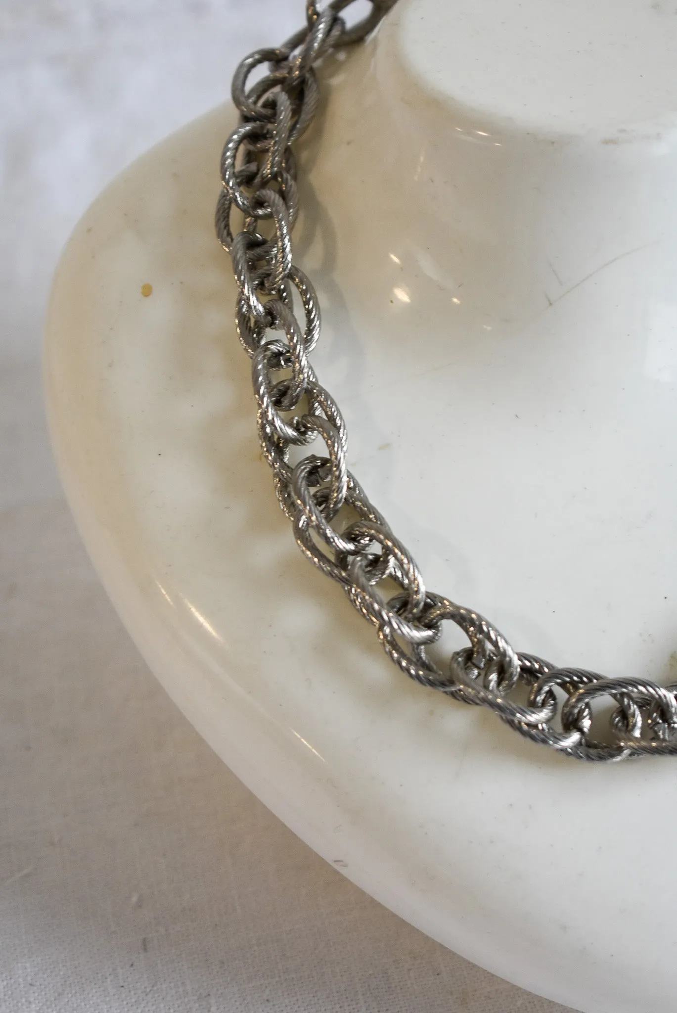 Braided chunky chain necklace