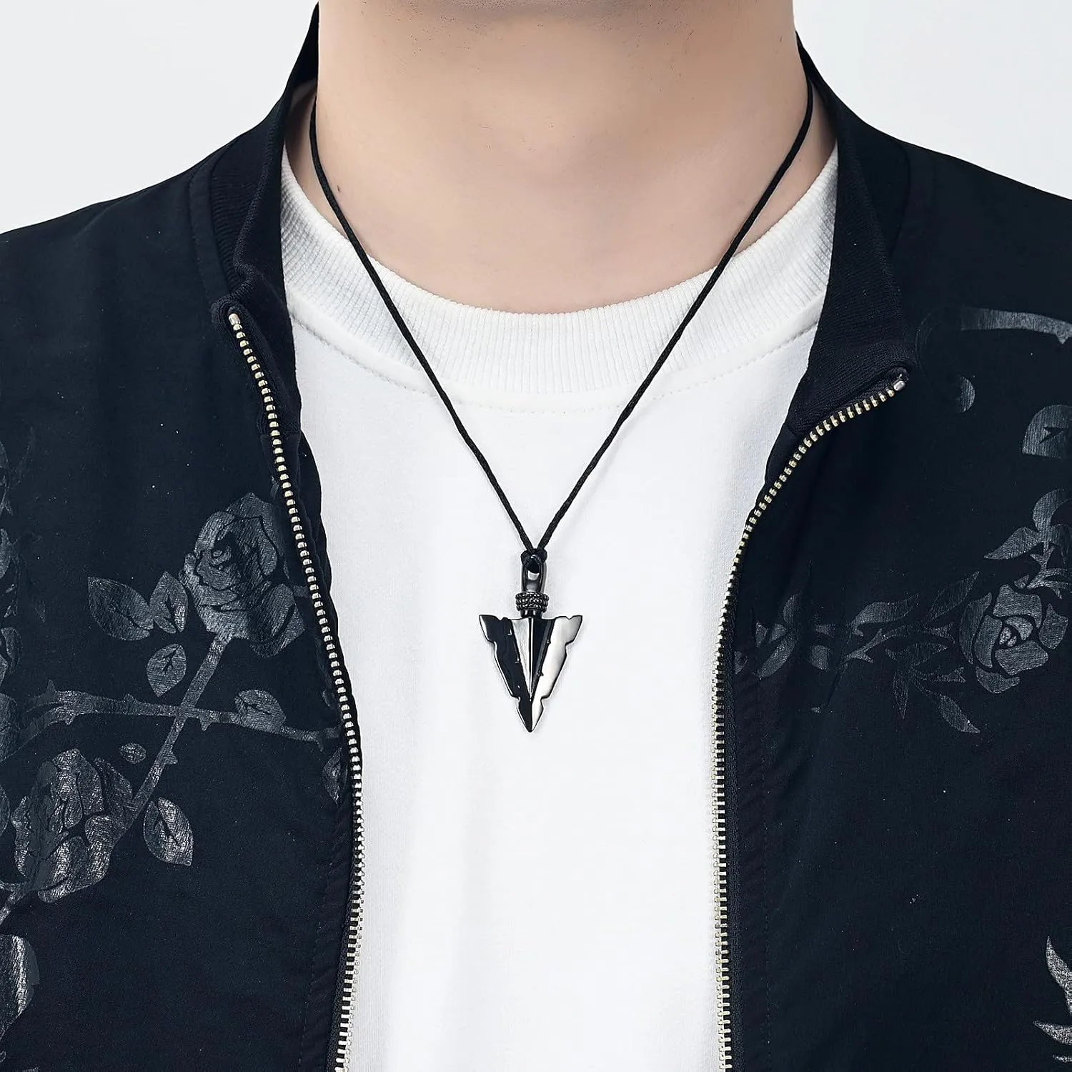 Hearbeingt Urn Necklace for Men Arrowhead Cremation Ash Jewelry Memorial Lockets Pendant Keepsakes for Human Ashes for Women Memory Gift