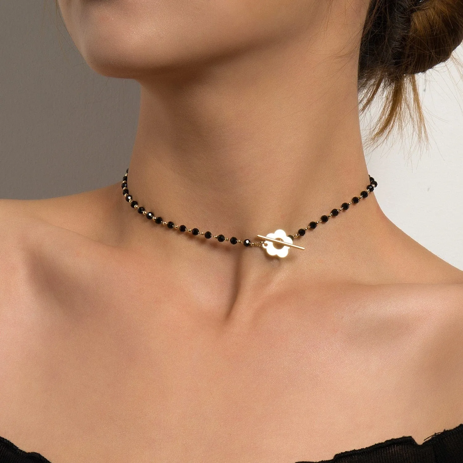 Simple Luxury | Lariat Lock Pearl Choker Necklace