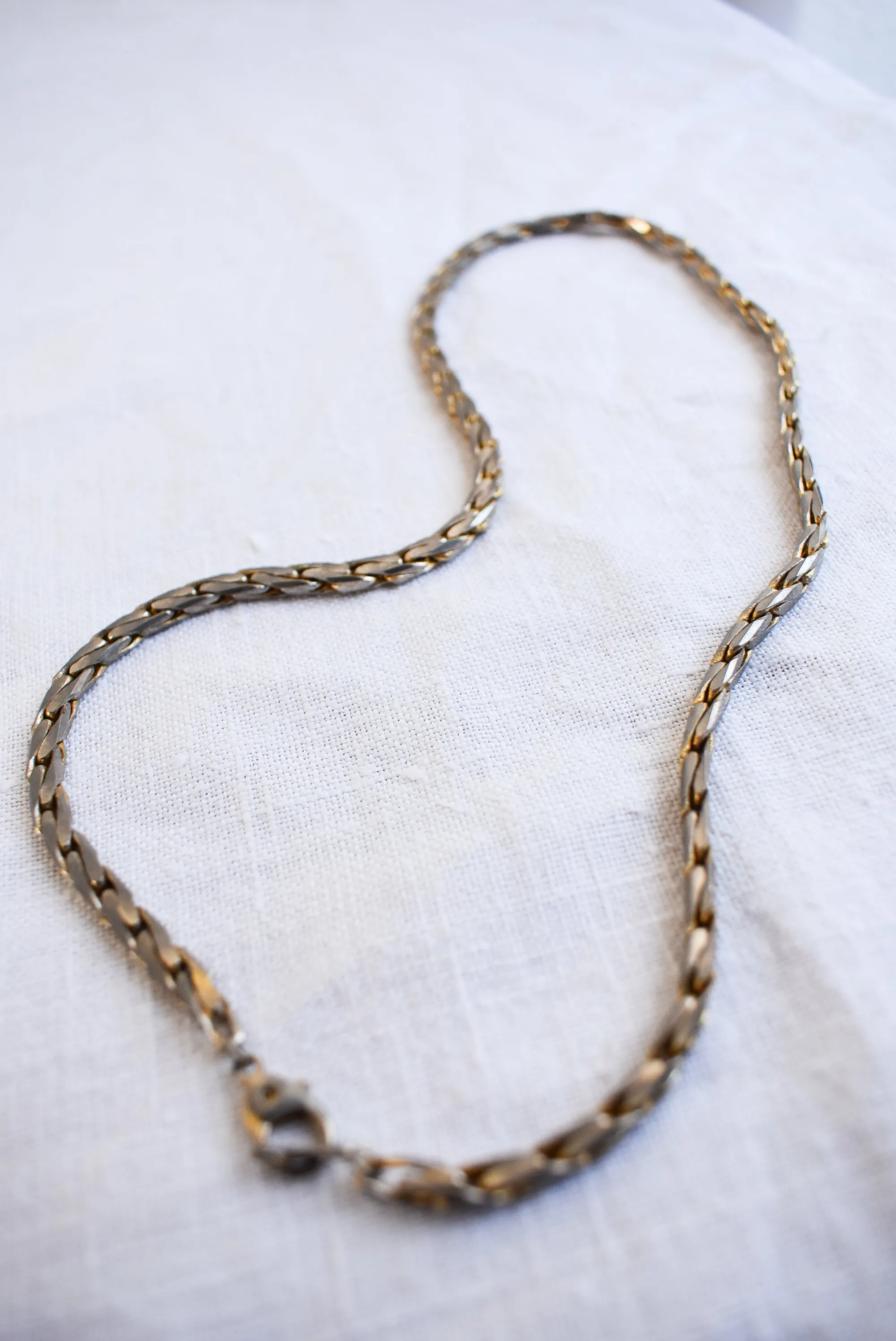 Unique silver & gold coloured chunky twist chain